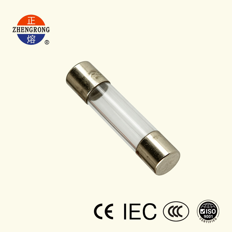 6*30mm 15A saugiklis su 250V maža pertraukimo galia