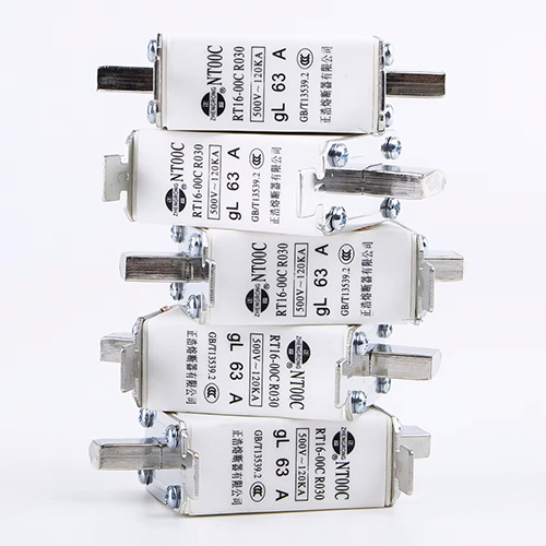 Individualus didmeninis žemos įtampos NT00C kintamosios srovės saugiklio jungties peilis mažas peiliukas, didelės trūkimo talpos varis 100A CE